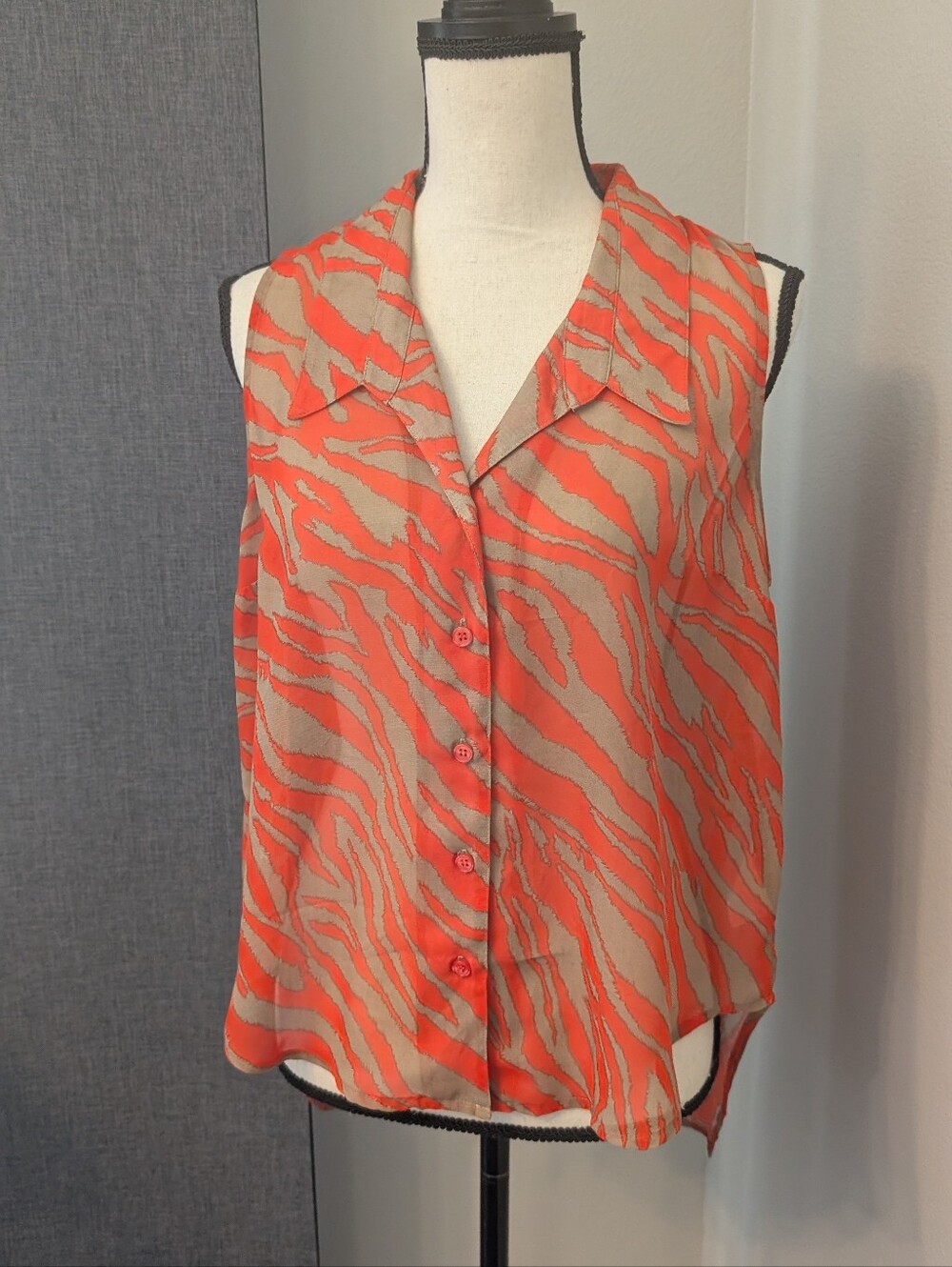 Couleur by Finley Orange Safari Animal Print High Low Blouse Size M